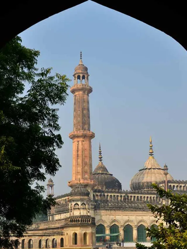 Historical Monuments In Lucknow